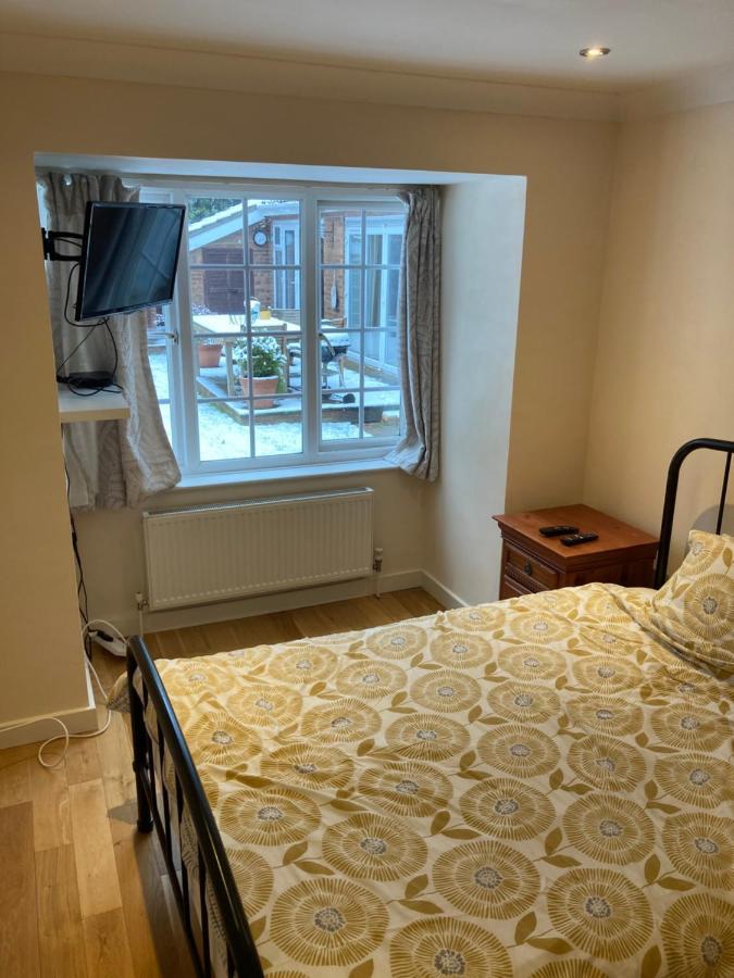 9 Chudleigh Close Apartment Бедфорд Екстериор снимка