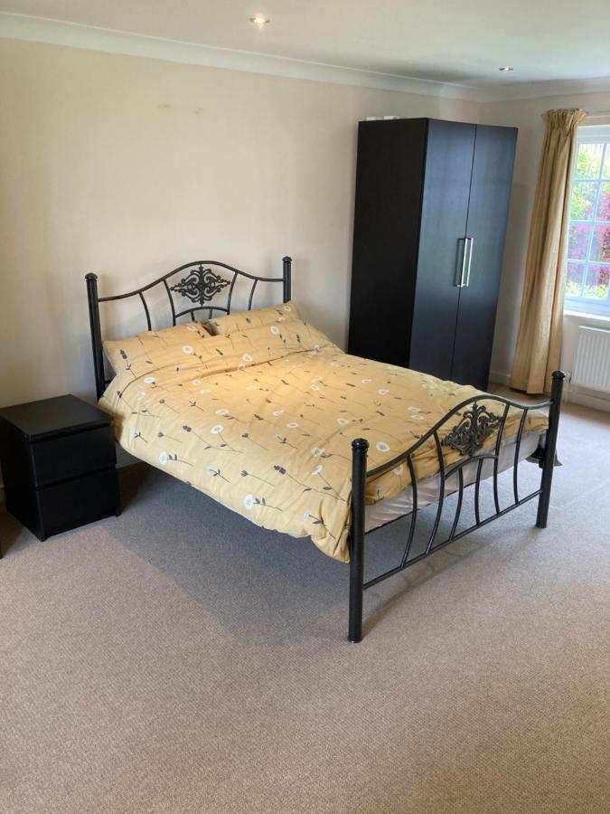 9 Chudleigh Close Apartment Бедфорд Екстериор снимка